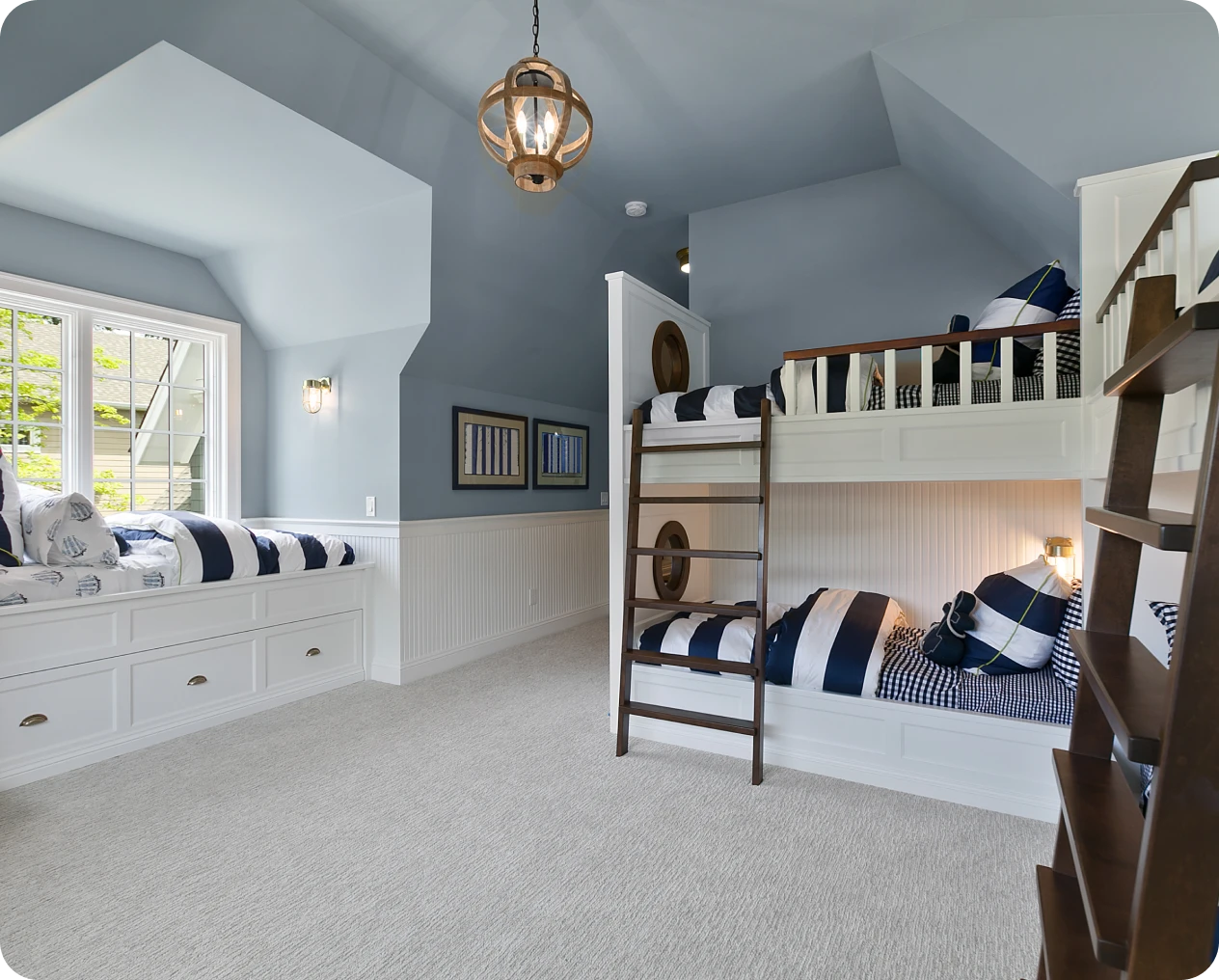 Bright room with nautical decor